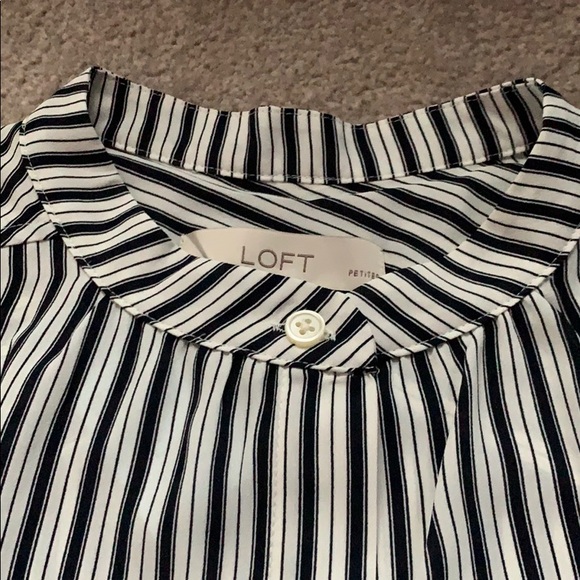 LOFT Button-down shirt, Blouse, Loose fit - Picture 4 of 5